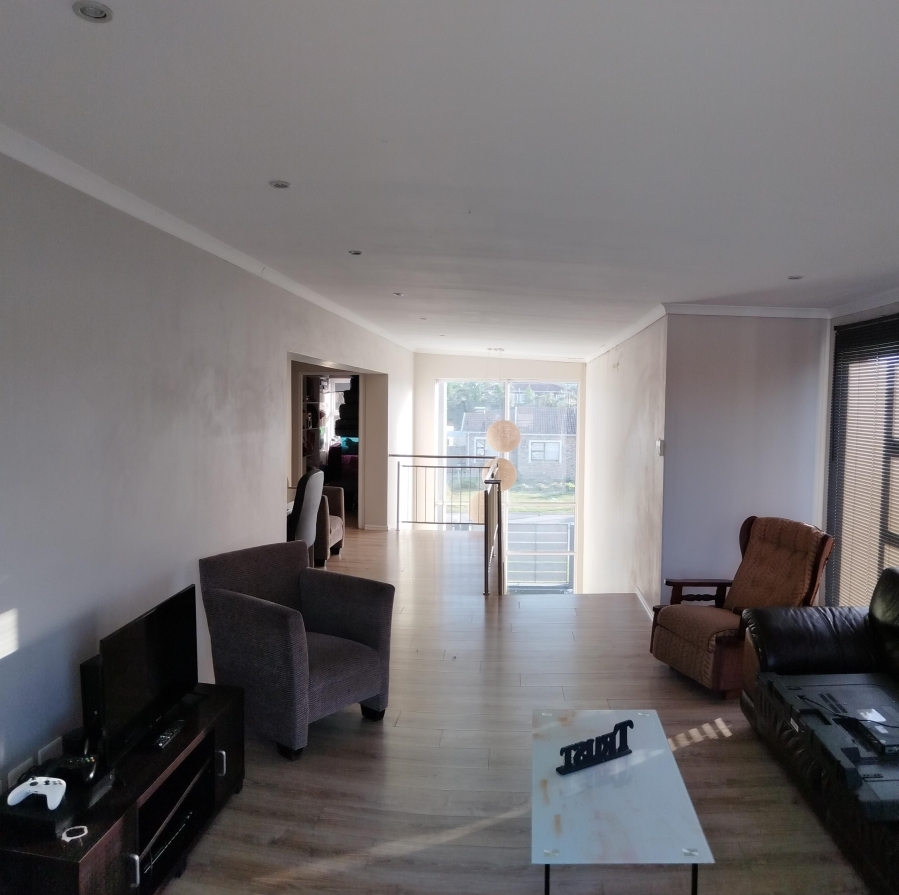 3 Bedroom Property for Sale in Windsor Park Eastern Cape